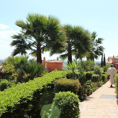 Benatalaya Apartment Estepona