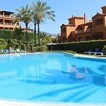 Benatalaya Apartament Estepona