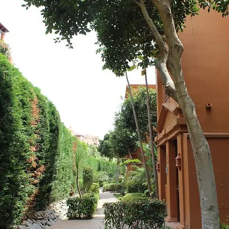Benatalaya Estepona