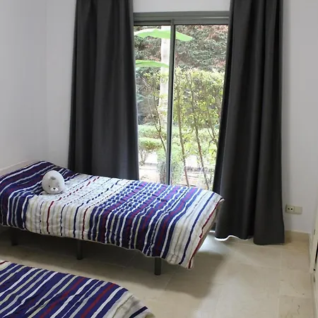 Apartamento Benatalaya Estepona